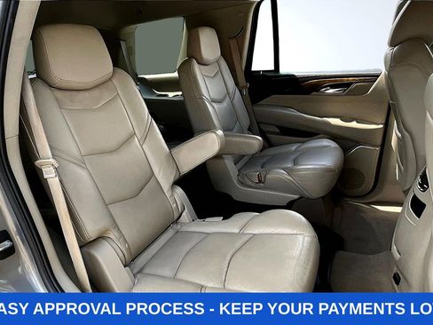 Used 2018 Cadillac Escalade 2WD image 31