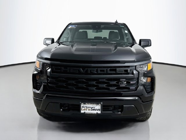 Used 2023 Chevrolet Silverado 1500 Custom w/ Rally Edition AWD/4WD image 8