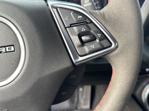 Used 2019 Chevrolet Camaro ZL1 image 20