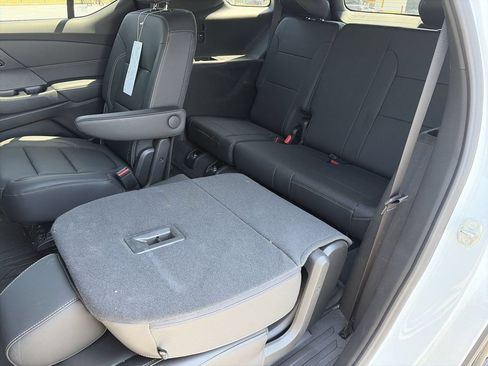 Used 2023 Chevrolet Traverse LT w/ LPO, Floor Liner Package AWD/4WD image 30