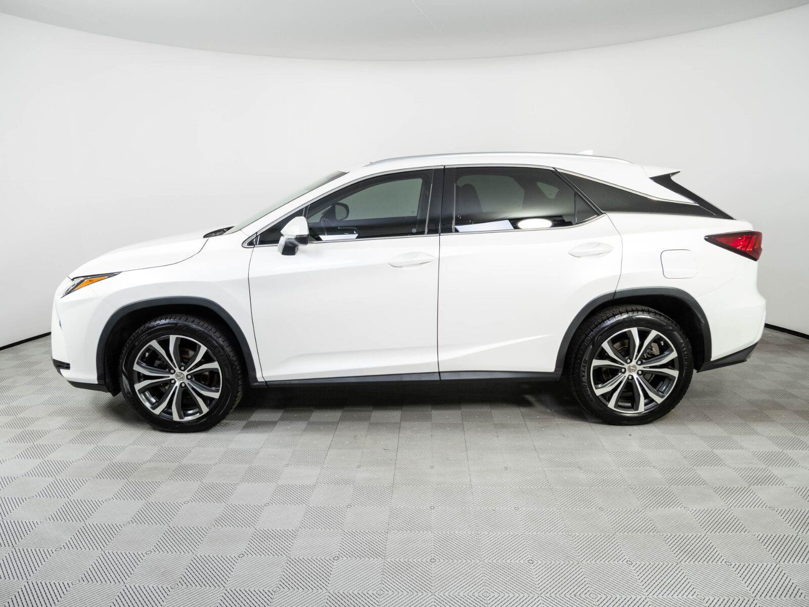 Used 2017 Lexus RX 350 FWD w/ Premium Package image 2