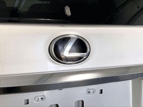 Used 2023 Lexus GX 460 Luxury w/ Sport Design Package AWD/4WD image 31