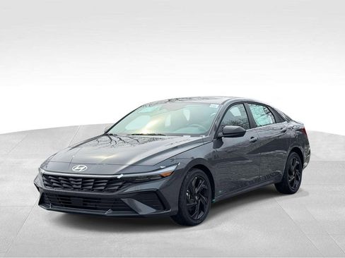 New 2026 Hyundai Elantra SEL Sport Premium FWD image 2
