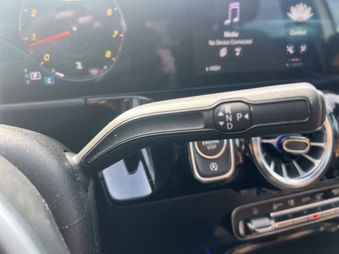 Used 2022 Mercedes-Benz GLA 250 4MATIC image 26