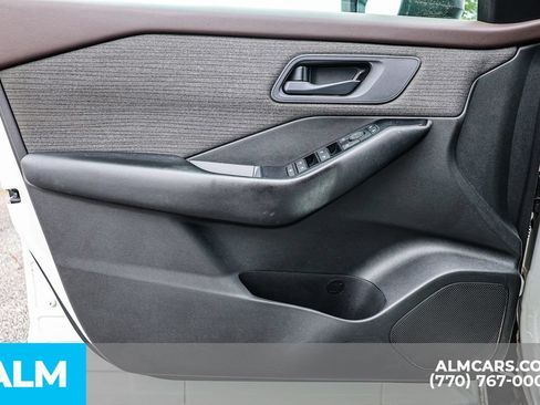 Used 2023 Nissan Rogue S FWD image 45