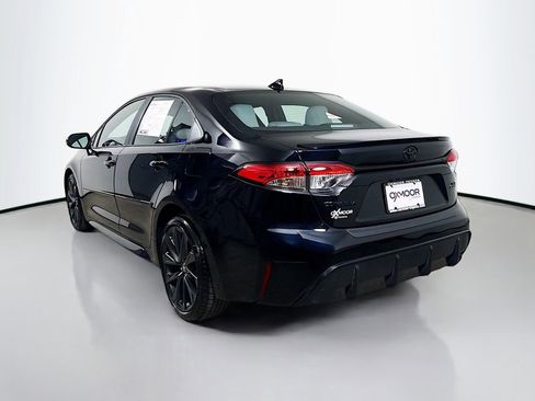 Used 2023 Toyota Corolla SE w/ SE Premium Package image 5