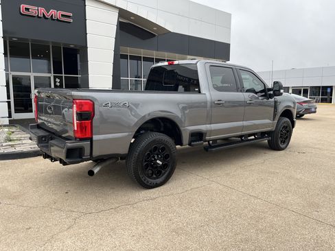 Used 2024 Ford F250 Lariat w/ Black Appearance Package image 3