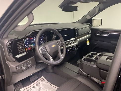 New 2026 Chevrolet Silverado 1500 LT w/ Z71 Off-Road Package image 11