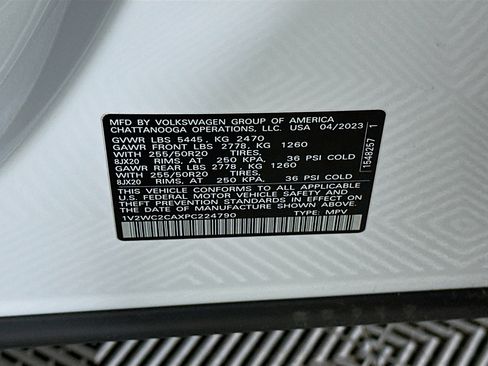 Used 2023 Volkswagen Atlas Cross Sport SE FWD image 12