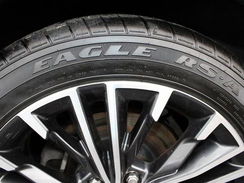 Used 2017 Nissan Maxima Platinum w/ Medallion Package image 11