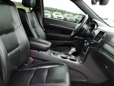 Used 2021 Jeep Grand Cherokee Limited AWD/4WD image 15