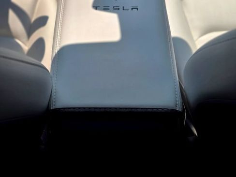 Used 2020 Tesla Model Y Long Range AWD/4WD image 24