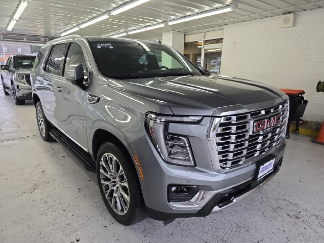 Certified 2025 GMC Yukon Denali AWD/4WD image 7