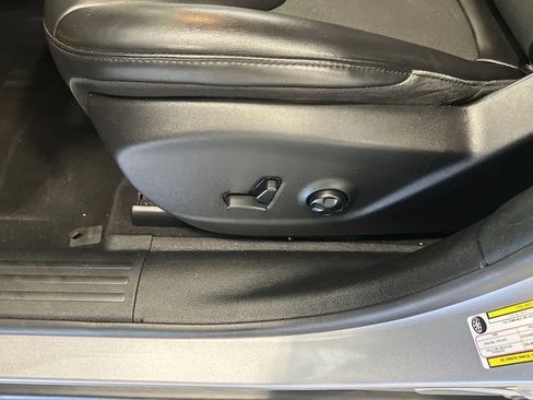 Used 2021 Jeep Cherokee Latitude Plus FWD image 26