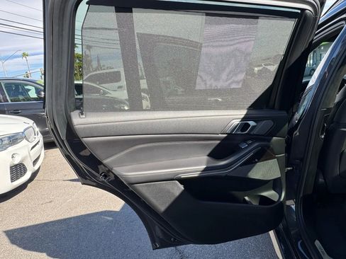 Used 2019 BMW X7 xDrive50i w/ M Sport Package image 21