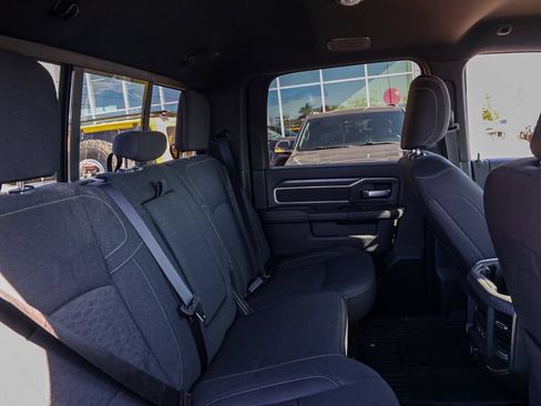 New 2026 RAM 3500 Big Horn AWD/4WD image 17