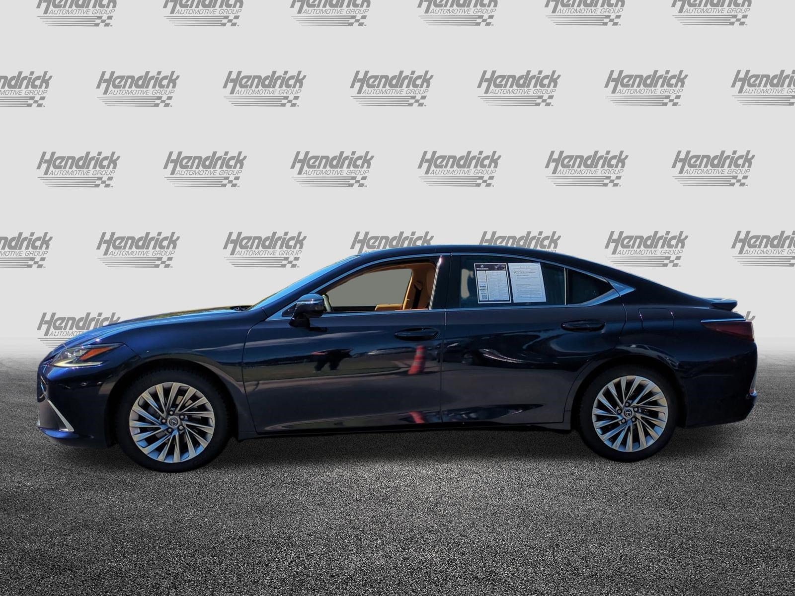 Used 2023 Lexus ES 350 Ultra Luxury w/ Accessory Package (Z2) FWD image 7