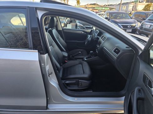 Used 2014 Volkswagen Jetta SEL image 14