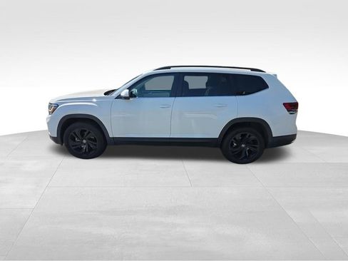 Used 2023 Volkswagen Atlas SE w/ Black Wheel Package AWD/4WD image 3