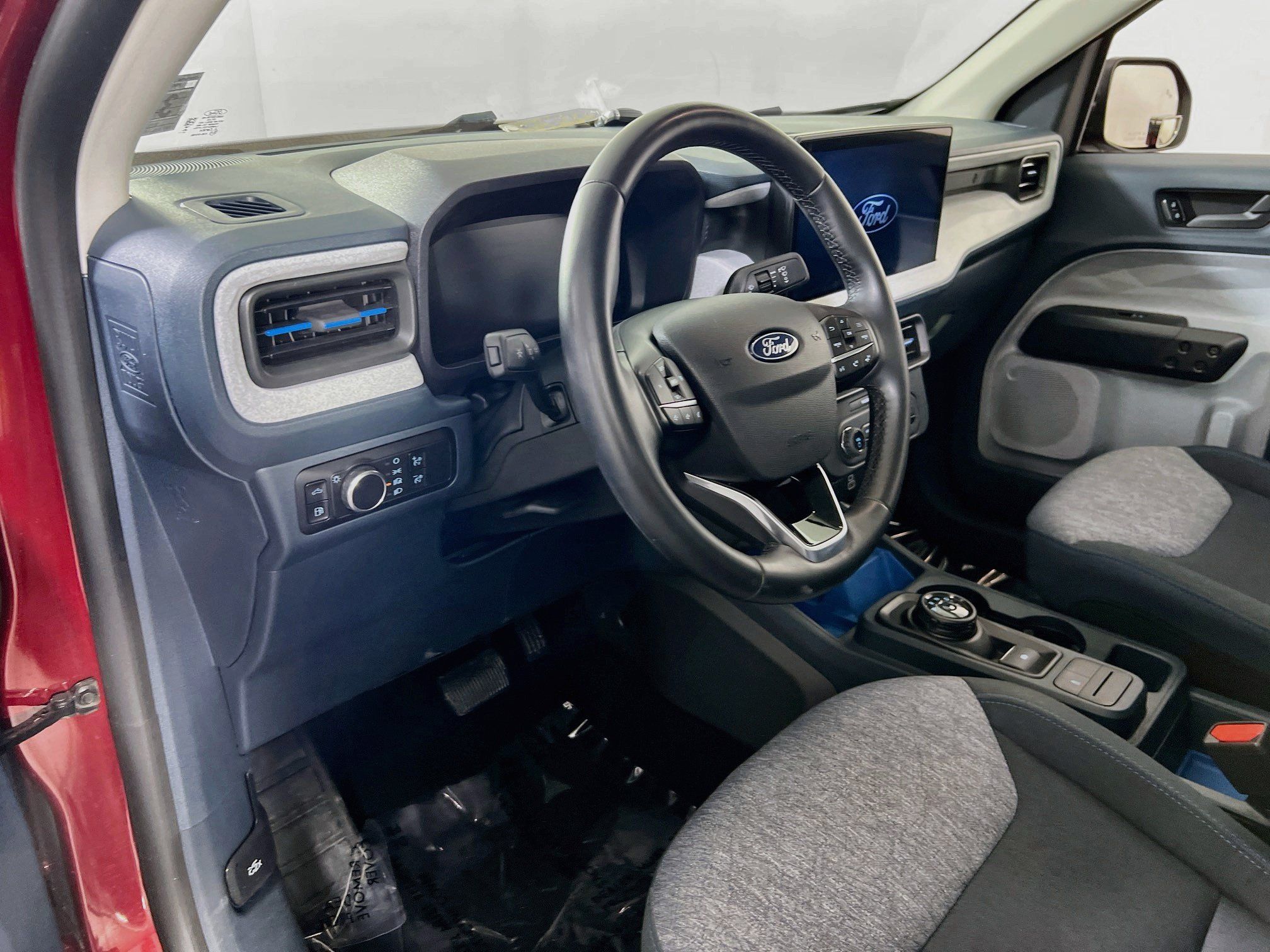 Used 2025 Ford Maverick XLT w/ XLT Luxury Package FWD image 9