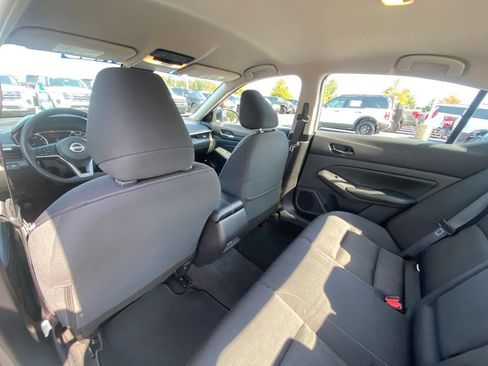 Used 2025 Nissan Altima 2.5 SV FWD image 22