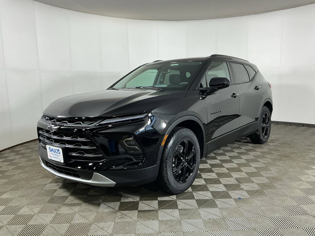 New 2026 Chevrolet Blazer LT w/ Convenience Package AWD/4WD image 3