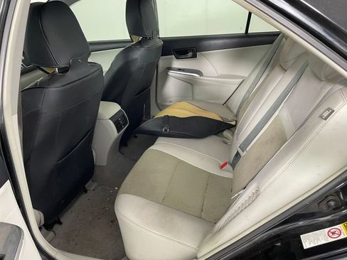 Used 2012 Toyota Camry XLE w/ Leather Pkg FWD image 13