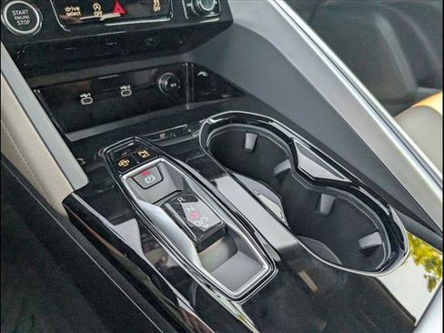 New 2025 Audi Q5 2.0T Premium Plus image 13