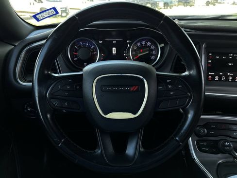 Used 2020 Dodge Challenger SXT RWD image 12