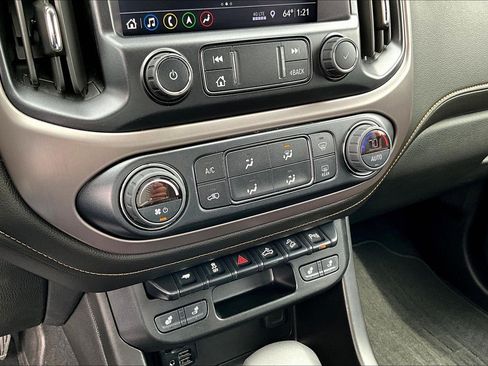 Used 2022 GMC Canyon AT4 w/ Trailering Package image 17