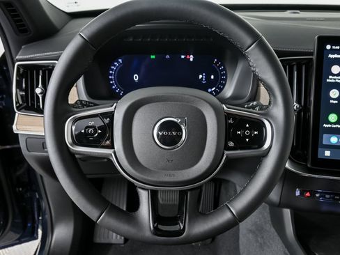 Certified 2026 Volvo XC90 B6 Plus w/ Protection Package Premier AWD/4WD image 11