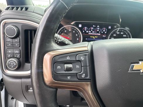 Used 2019 Chevrolet Silverado 1500 High Country w/ Technology Package AWD/4WD image 34