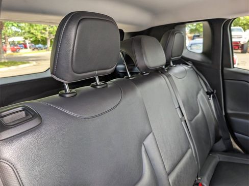 Used 2018 Jeep Renegade Limited w/ UConnect 8.4 Nav Group image 19