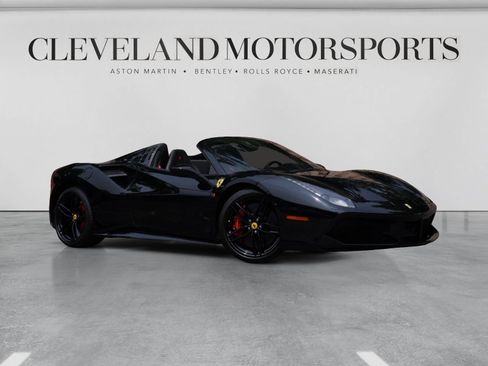 Used 2019 Ferrari 488 Spider RWD image 2