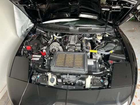 Used 1997 Pontiac Firebird Trans Am w/ Ram Air Performance Pkg image 7