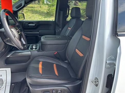 Used 2022 GMC Sierra 1500 AT4 image 11