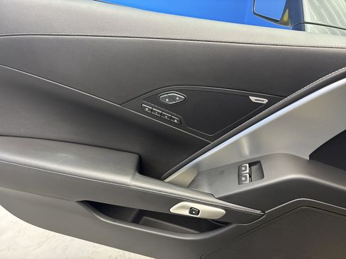 Used 2016 Chevrolet Corvette Z06 w/ 2LZ Preferred Equipment Group image 10