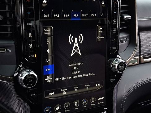 Used 2019 RAM 1500 Limited AWD/4WD image 18