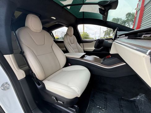 Used 2022 Tesla Model X AWD/4WD image 24