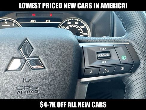 New 2026 Mitsubishi Outlander SE FWD image 14