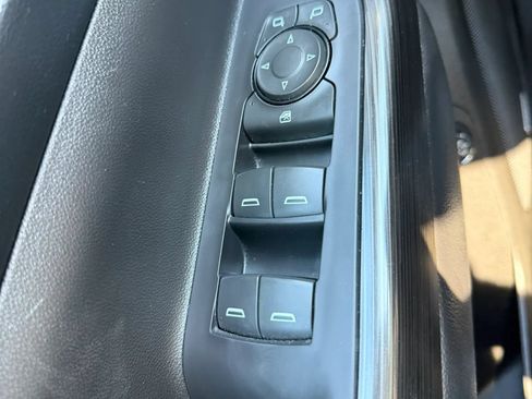 Used 2017 GMC Acadia SLT AWD/4WD image 22