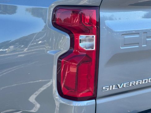 Used 2023 Chevrolet Silverado 1500 High Country w/ High Country Premium Package AWD/4WD image 48