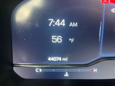 Used 2024 Chevrolet Silverado 3500 LT w/ Convenience Package image 3