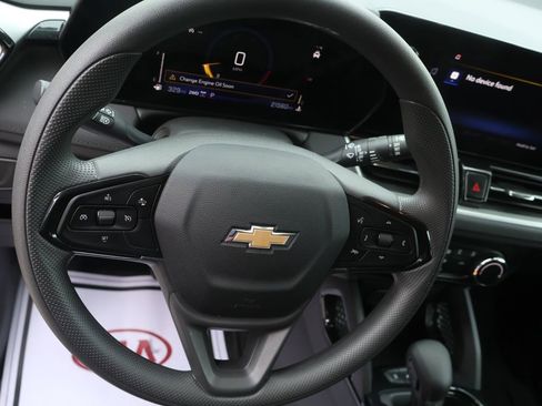 Used 2025 Chevrolet TrailBlazer LT image 23