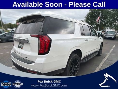 Used 2023 GMC Yukon XL SLT w/ SLT Premium Package AWD/4WD image 6