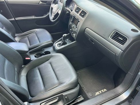 Used 2014 Volkswagen Jetta TDI FWD image 32