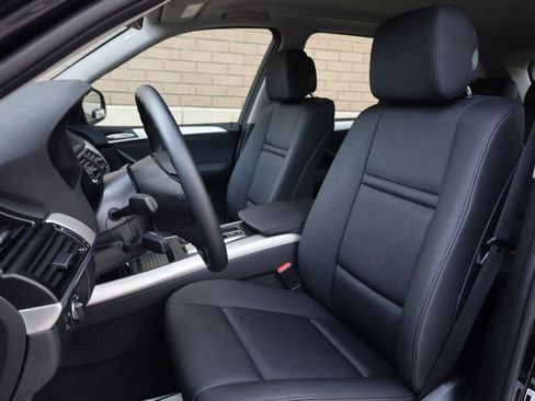 Used 2012 BMW X5 xDrive40i AWD/4WD image 18