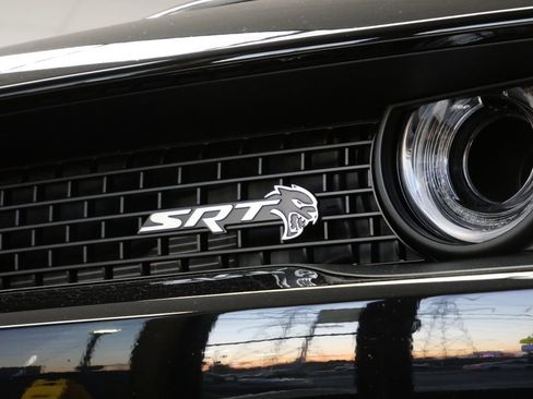 Used 2022 Dodge Challenger SRT Hellcat w/ Plus Package image 9