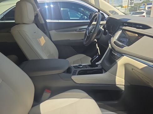 Used 2022 Cadillac XT5 Premium Luxury FWD image 7