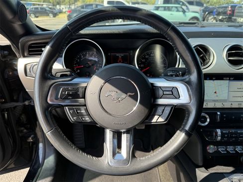 Used 2018 Ford Mustang GT Premium image 14